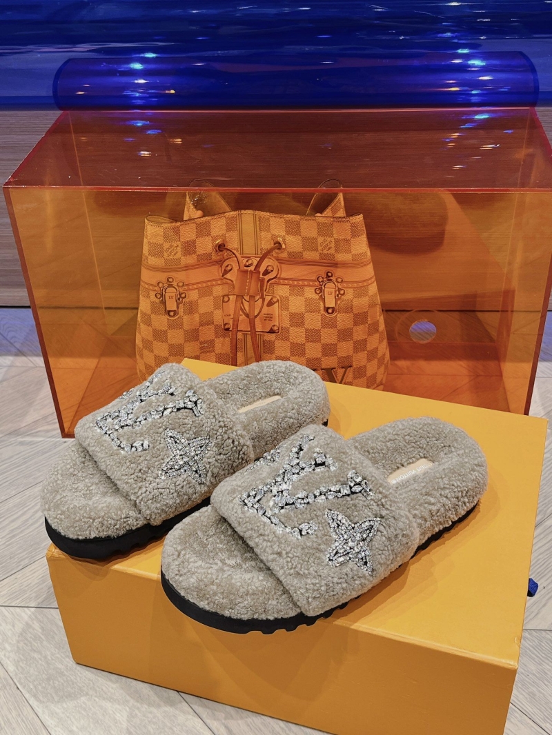 Louis Vuitton Slippers